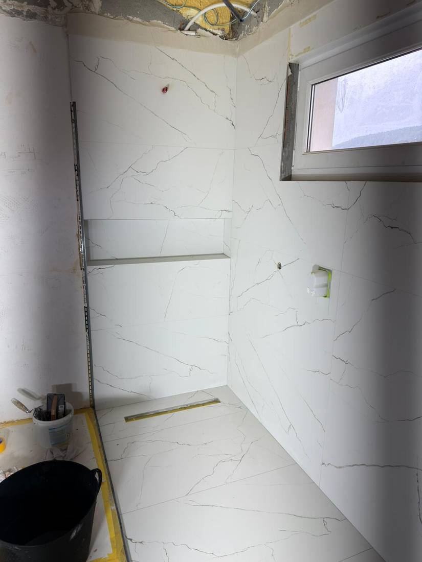 Baño con ventana e instalación revisada